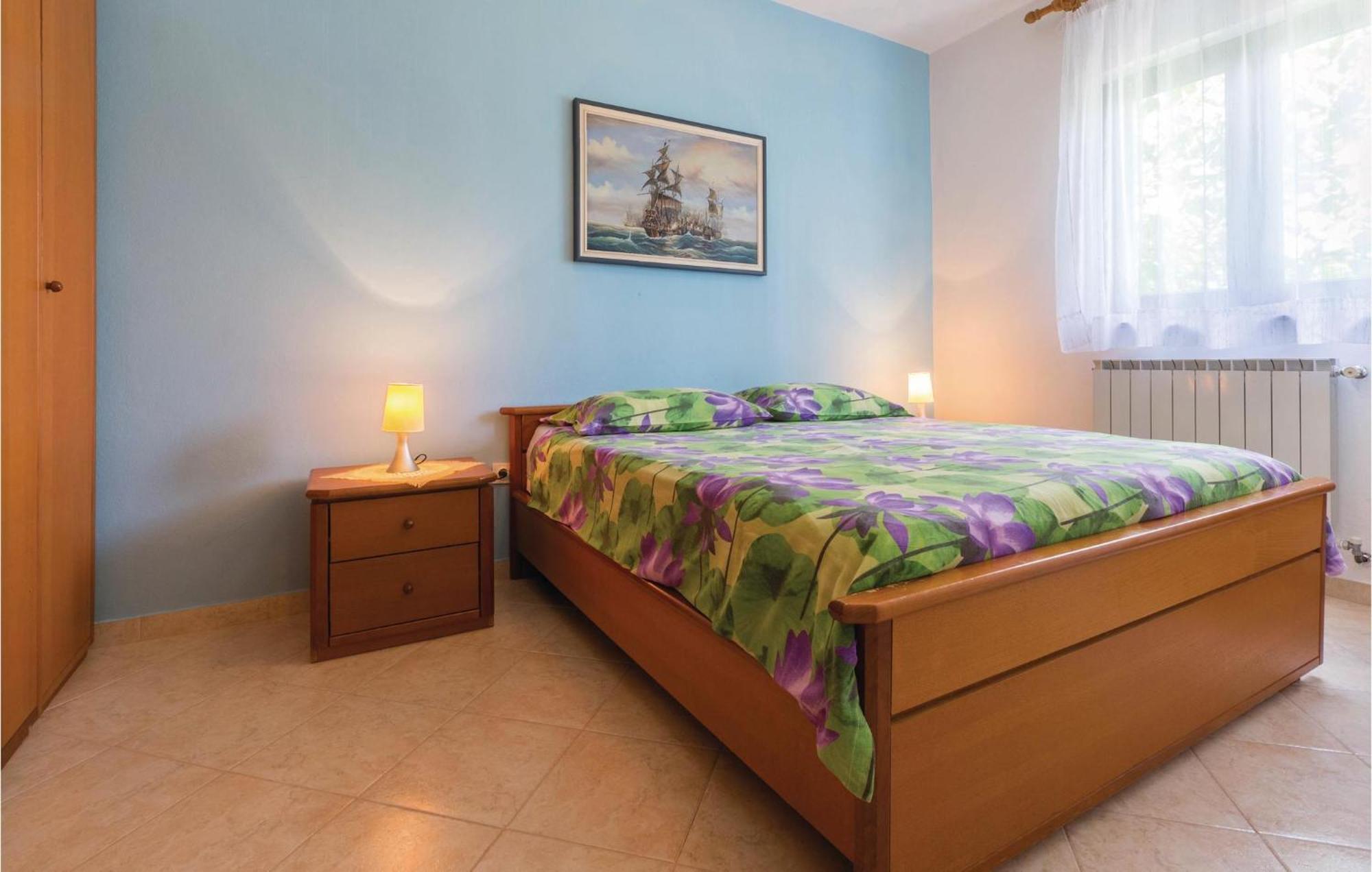 Awesome apartment in Savudrija with 2 Bedrooms&WiFi Buitenkant foto