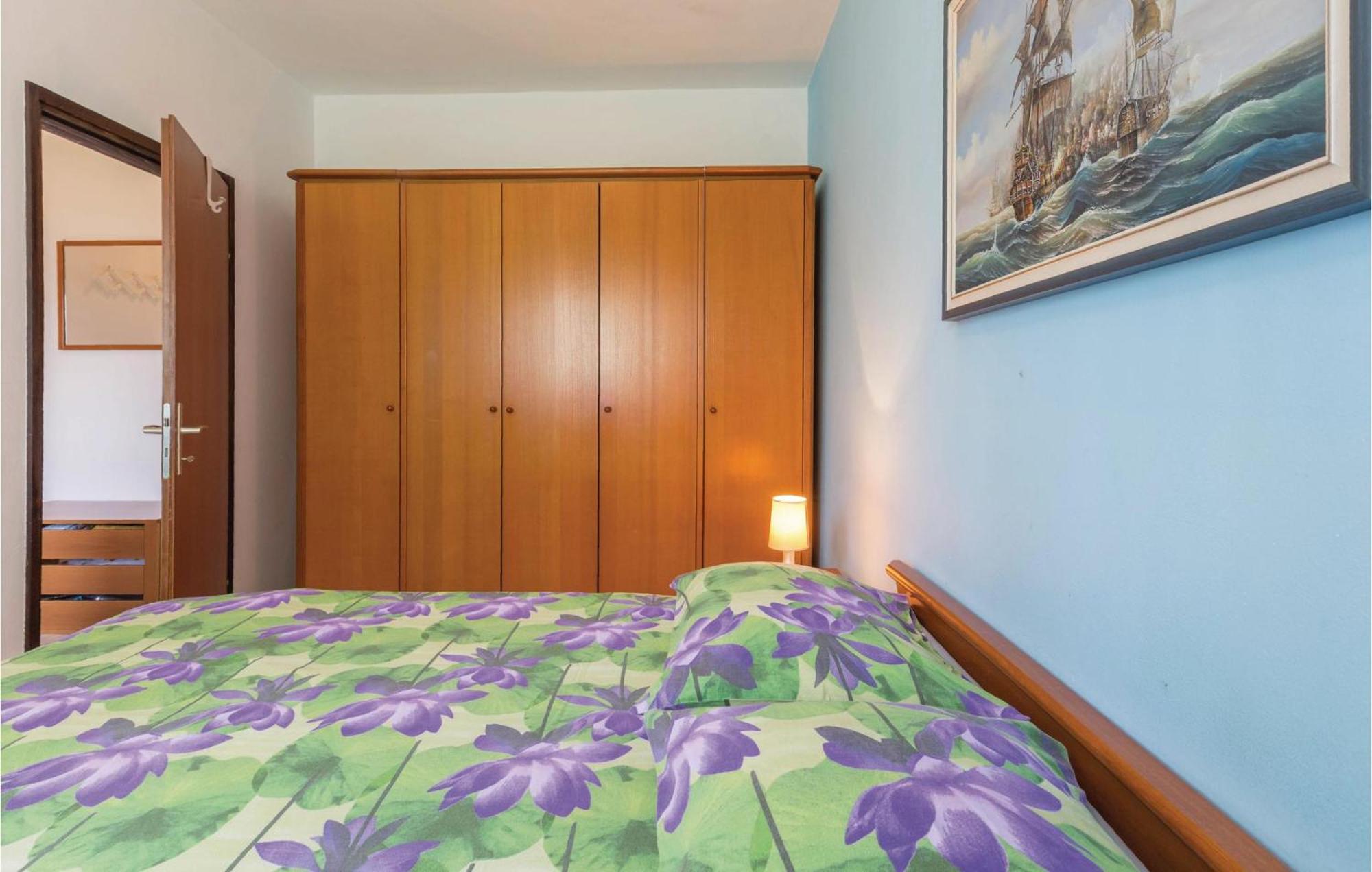 Awesome apartment in Savudrija with 2 Bedrooms&WiFi Buitenkant foto